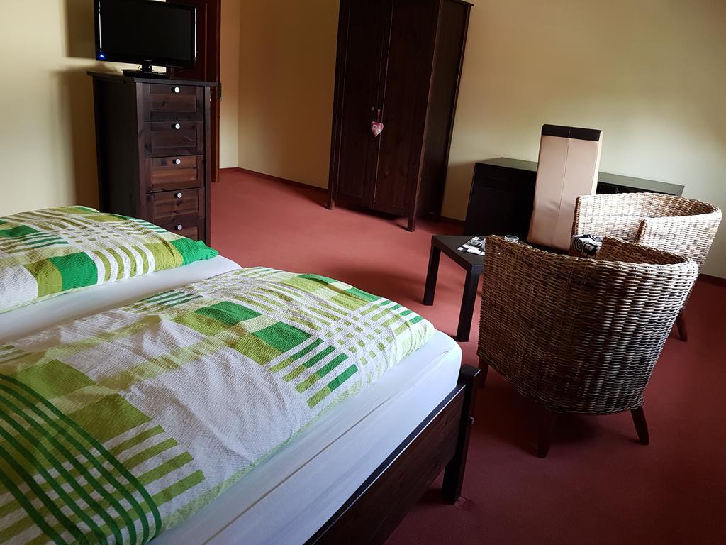 Hotel Zum Schwanen Leimen Kültér fotó