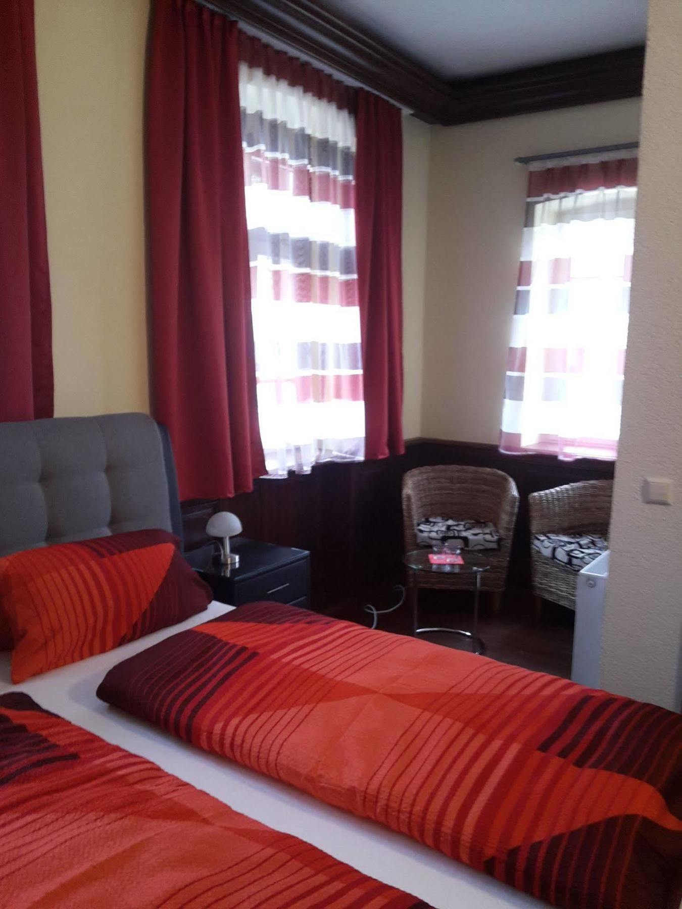 Hotel Zum Schwanen Leimen Kültér fotó